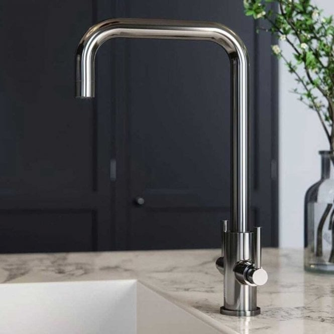 Kitchen tap installation